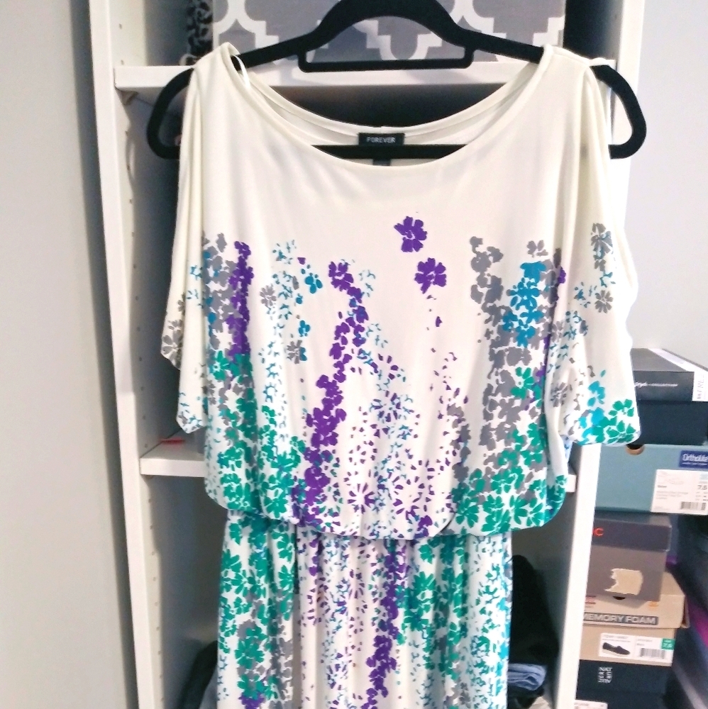 Women's dress size small